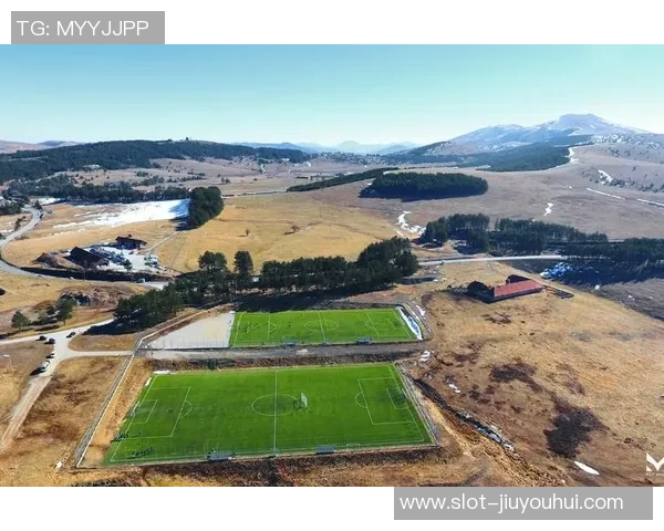 足球场地设施现状分析及提升建议探讨